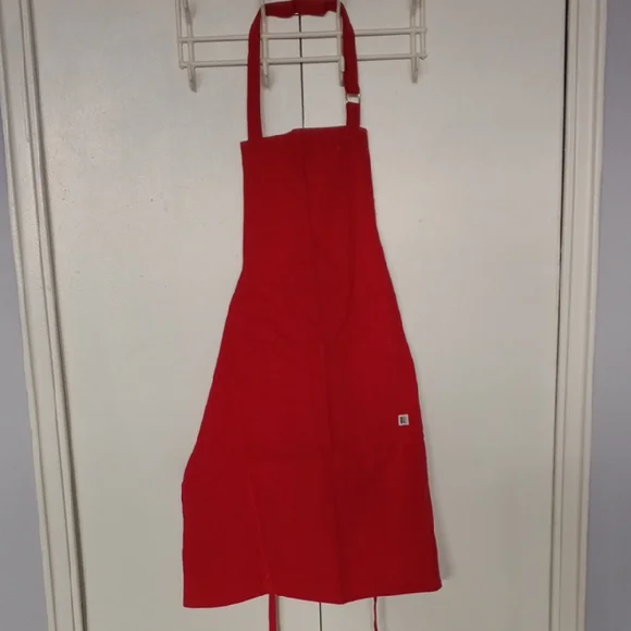 Classic Red Kitchen Apron - Picture 1 of 4